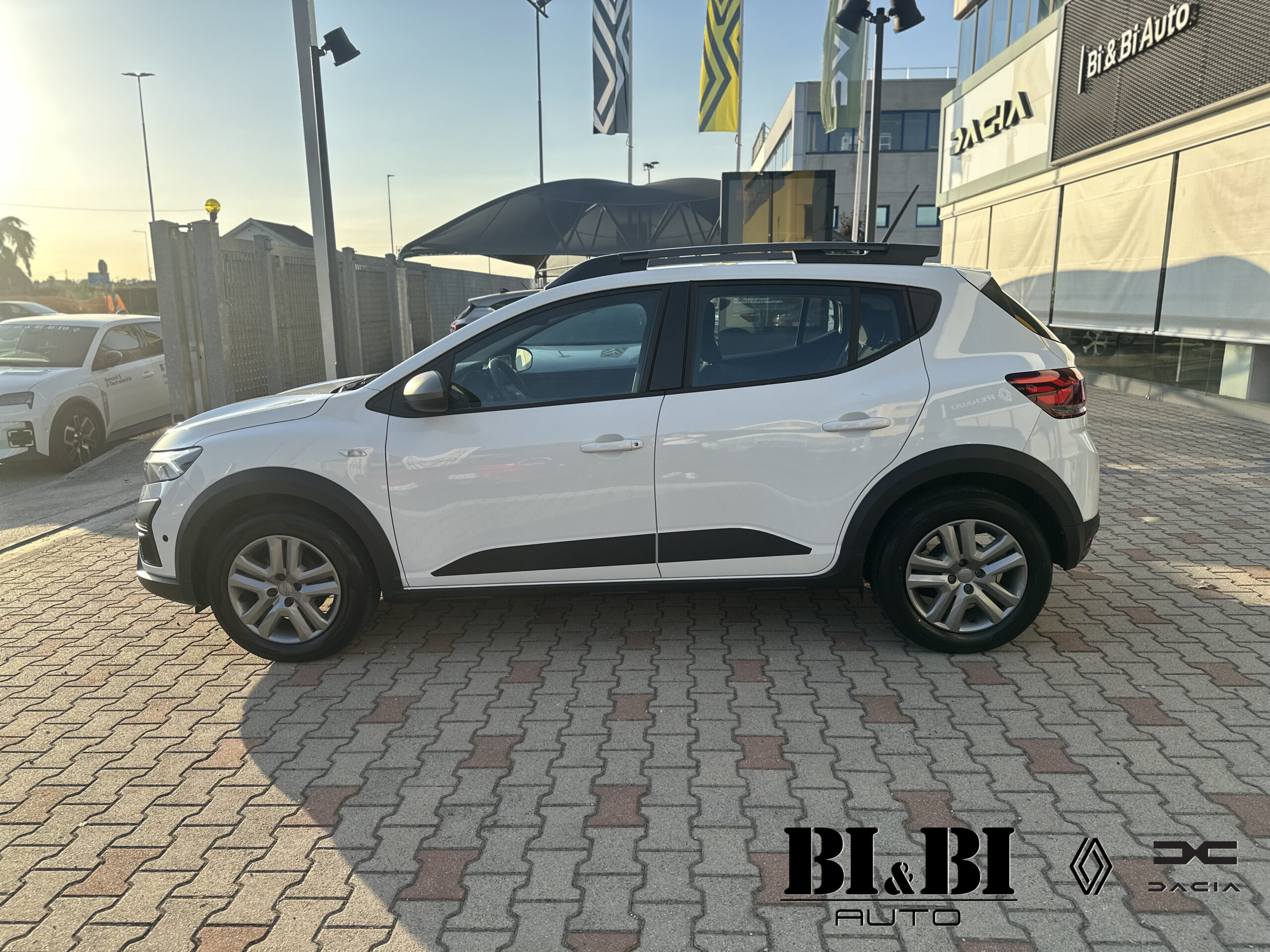 Dacia Sandero Stepway 1.0 tce Expression Eco-g 100cv - immagine 3