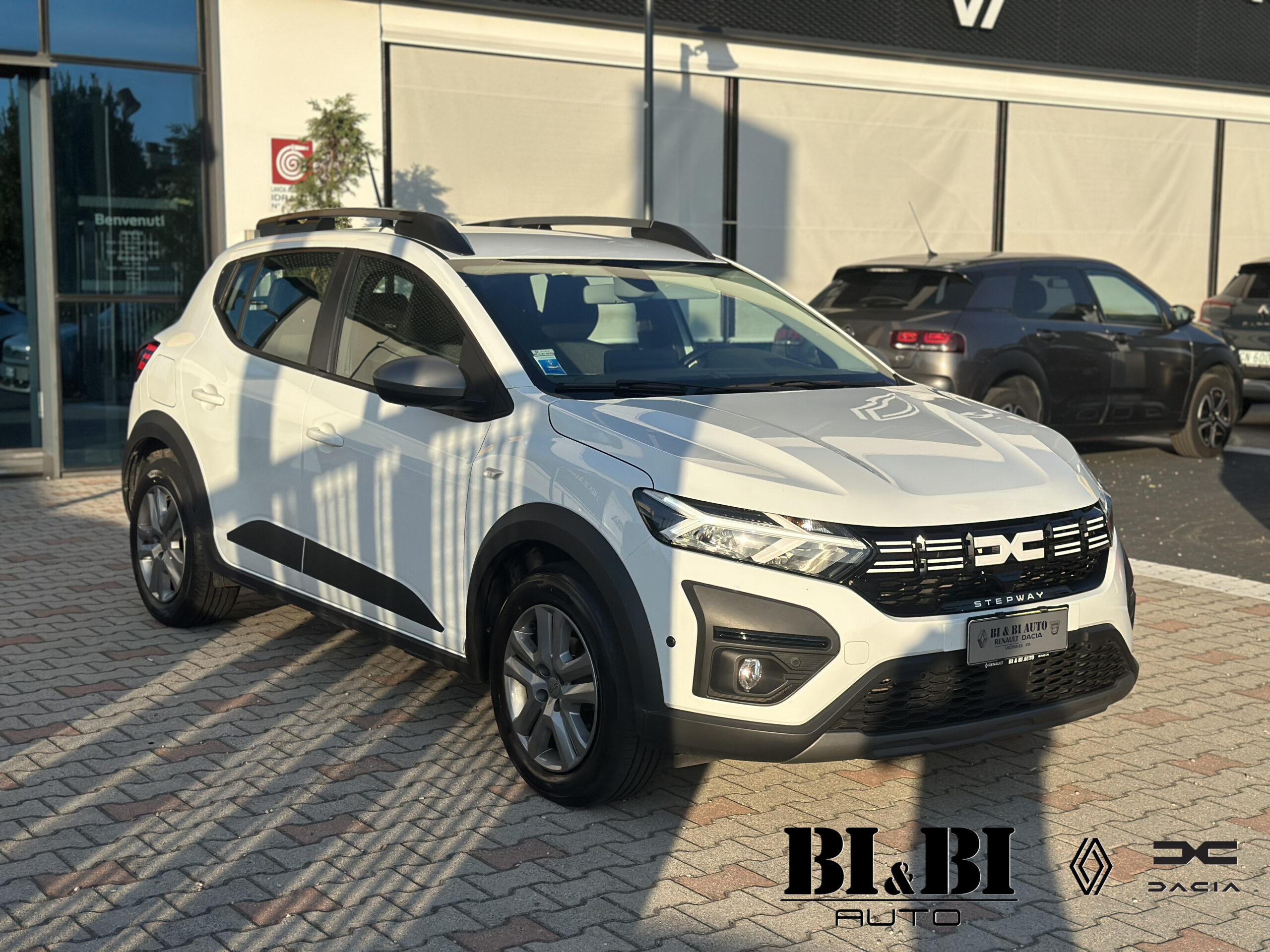 Dacia Sandero Stepway 1.0 tce Expression Eco-g 100cv - immagine 11