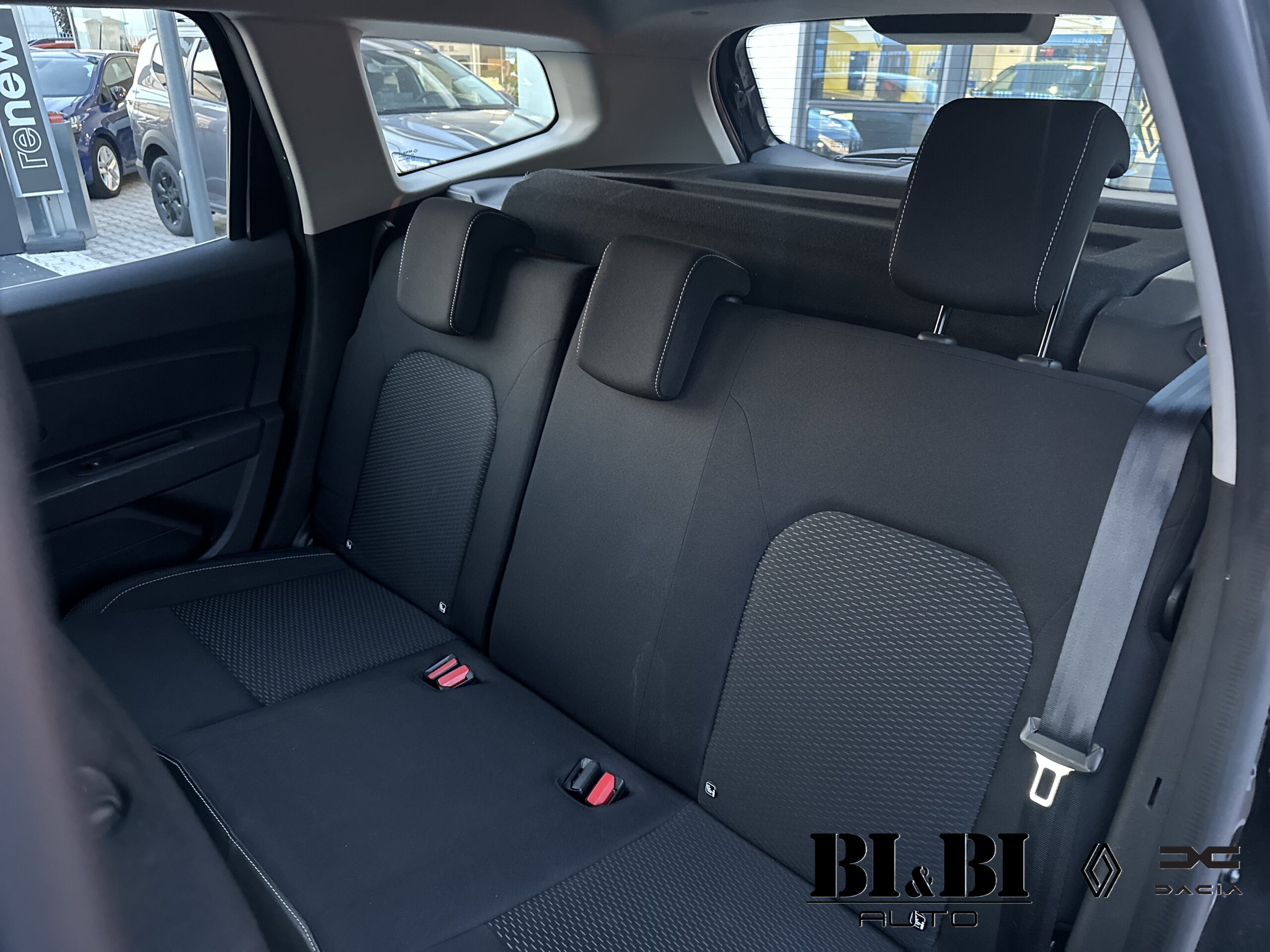 Dacia Duster II 1.5 blue dci Comfort 4x2 s - immagine 13