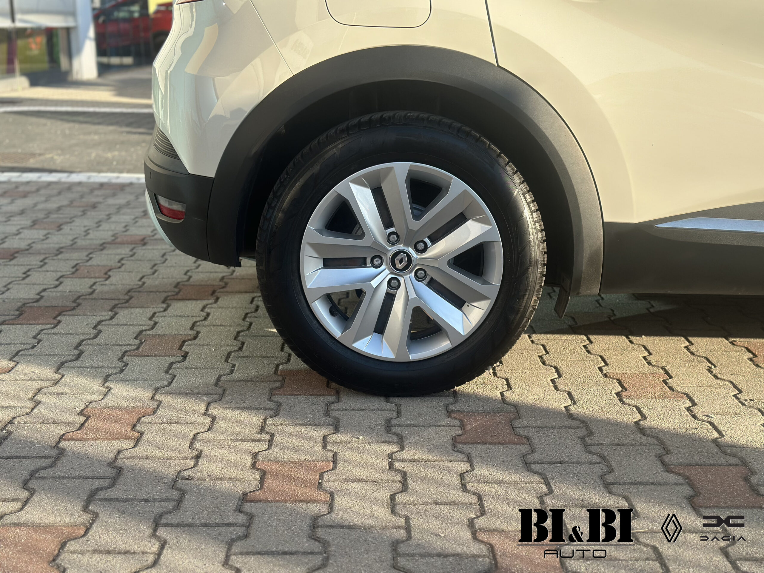Renault Captur 1.0 tce Zen Gpl 100cv - immagine 8