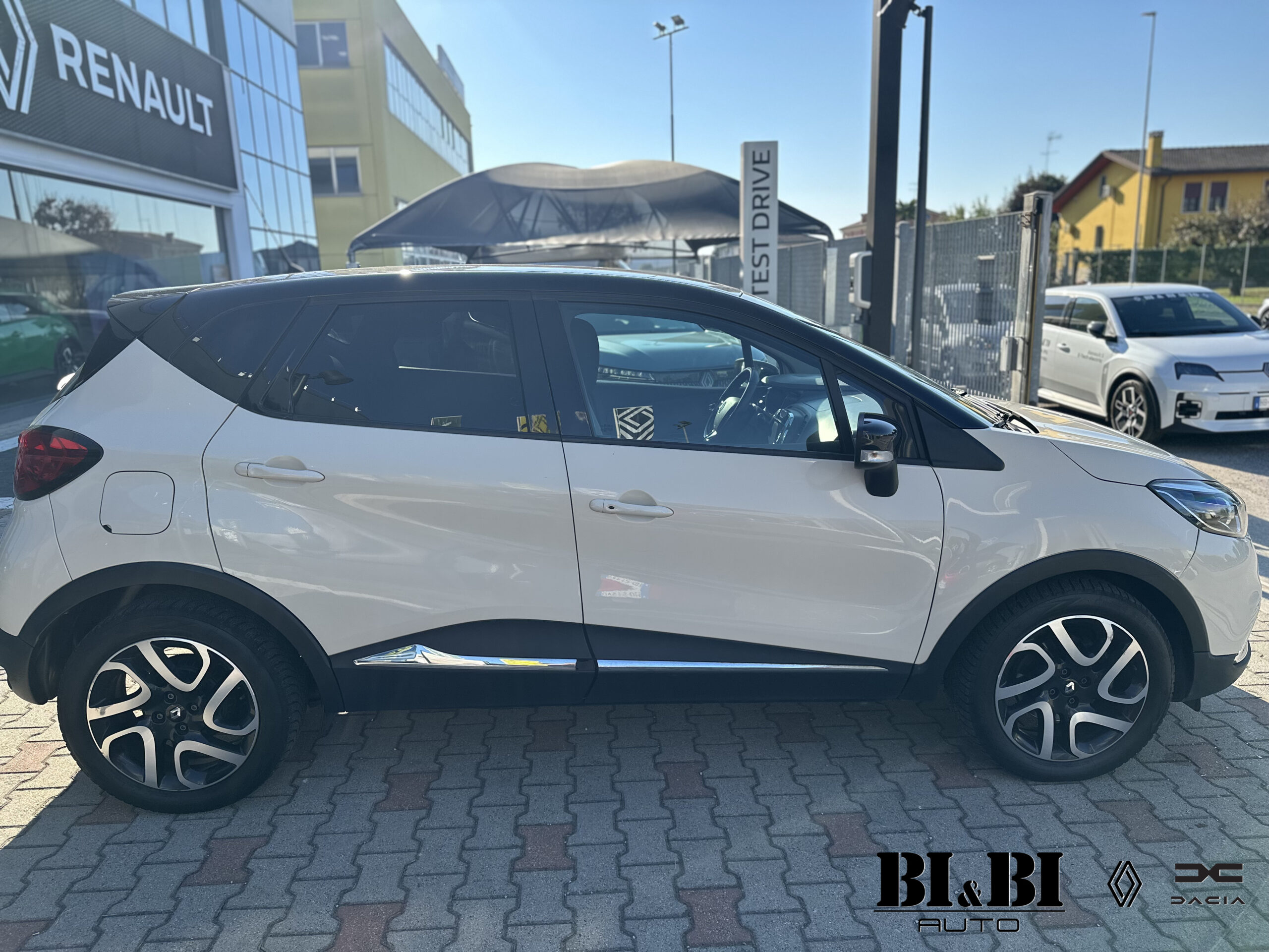 Renault Captur I 1.5 dci energy R-Link s - immagine 7