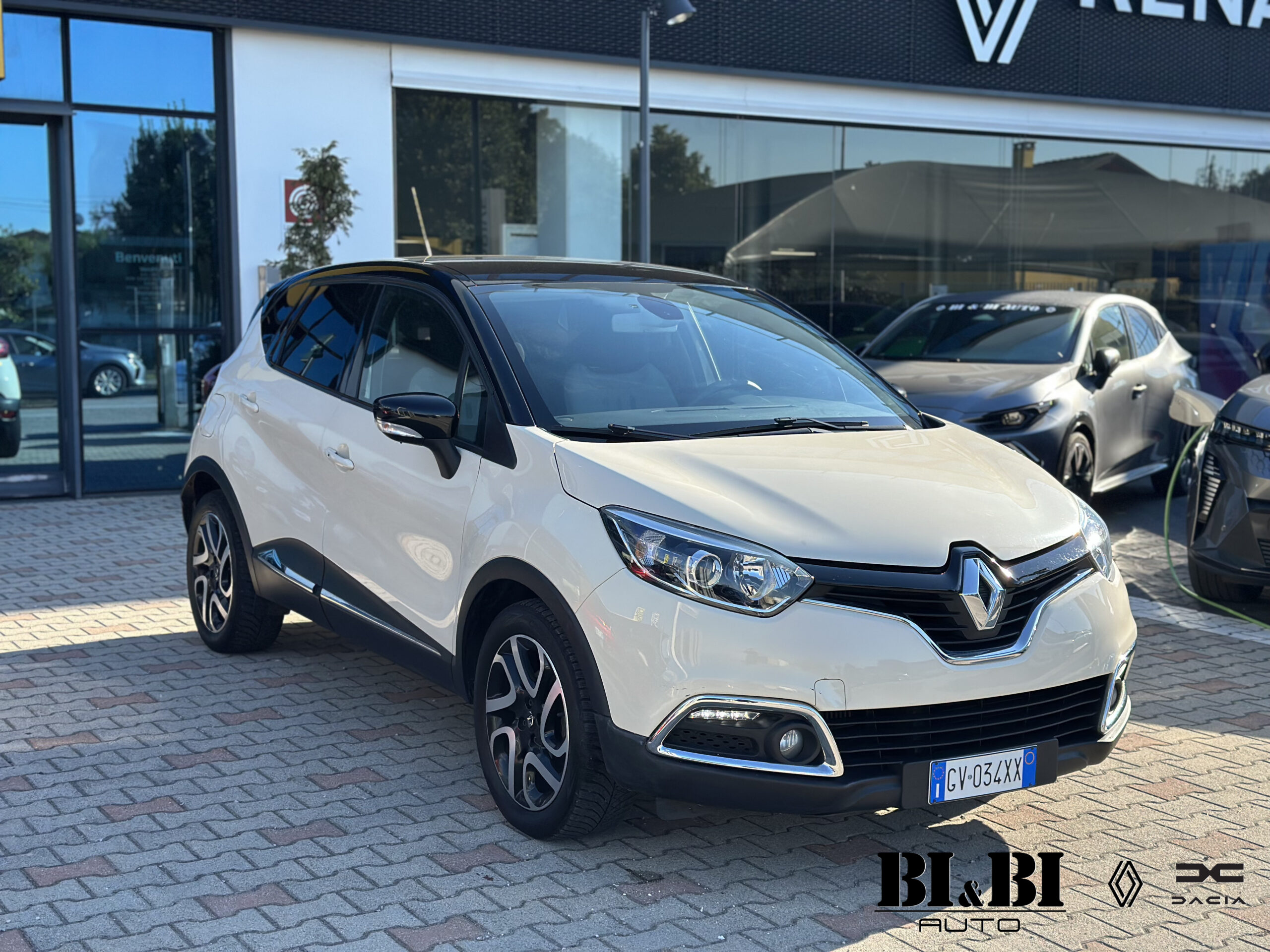 Renault Captur I 1.5 dci energy R-Link s - immagine 9