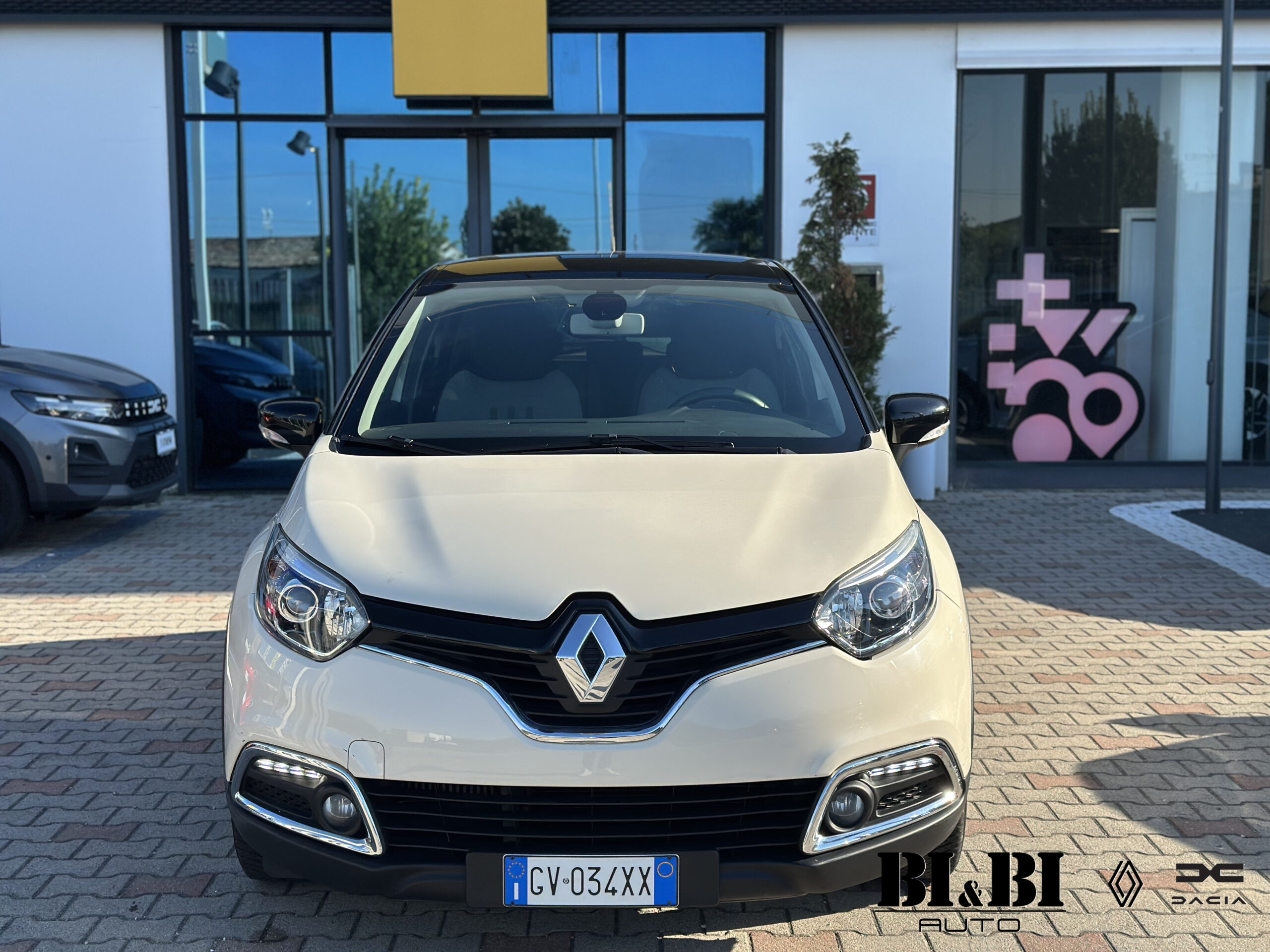 Renault Captur I 1.5 dci energy R-Link s - immagine 10
