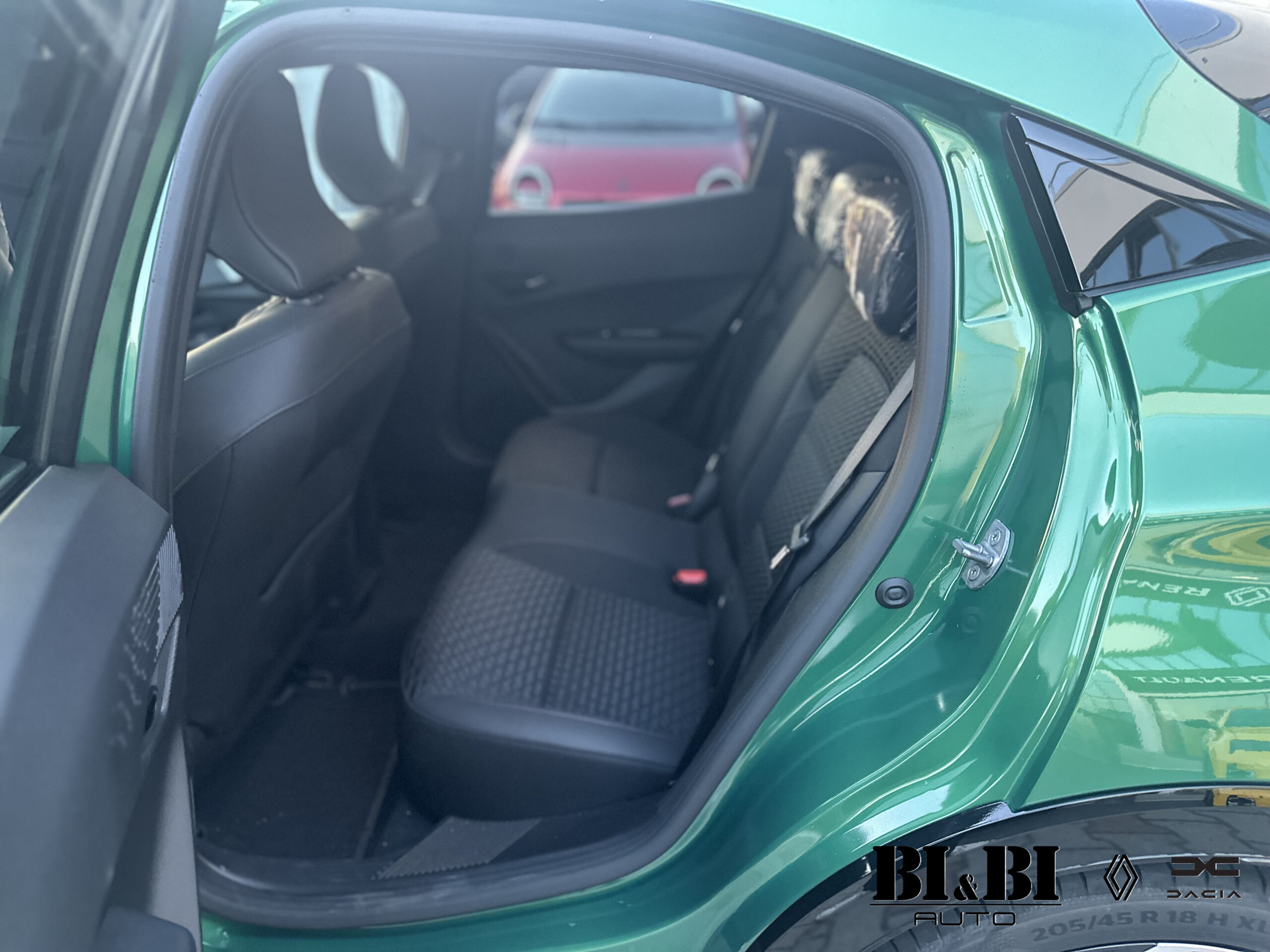 Renault Clio VI 1.2 tce Techno 115cv - immagine 10