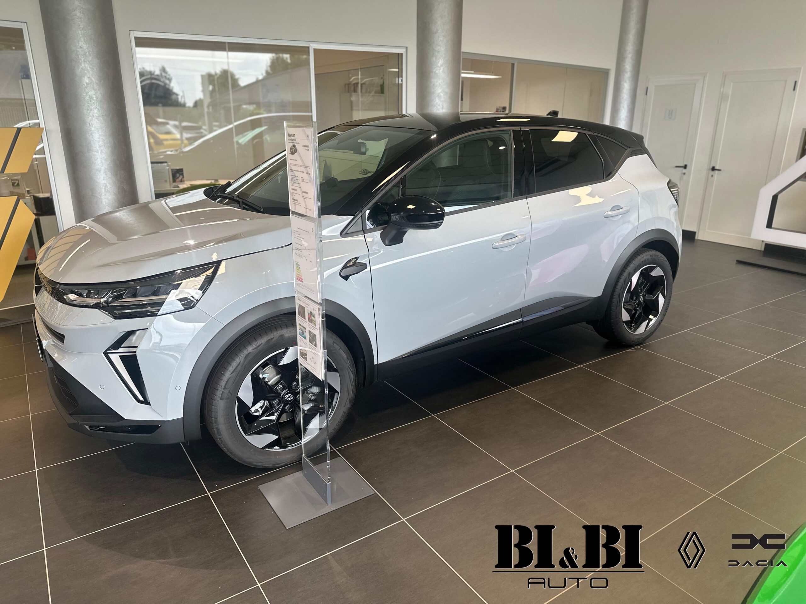 Renault Captur II 1.8 full hybrid E-Tech Techno 160cv auto - immagine 2