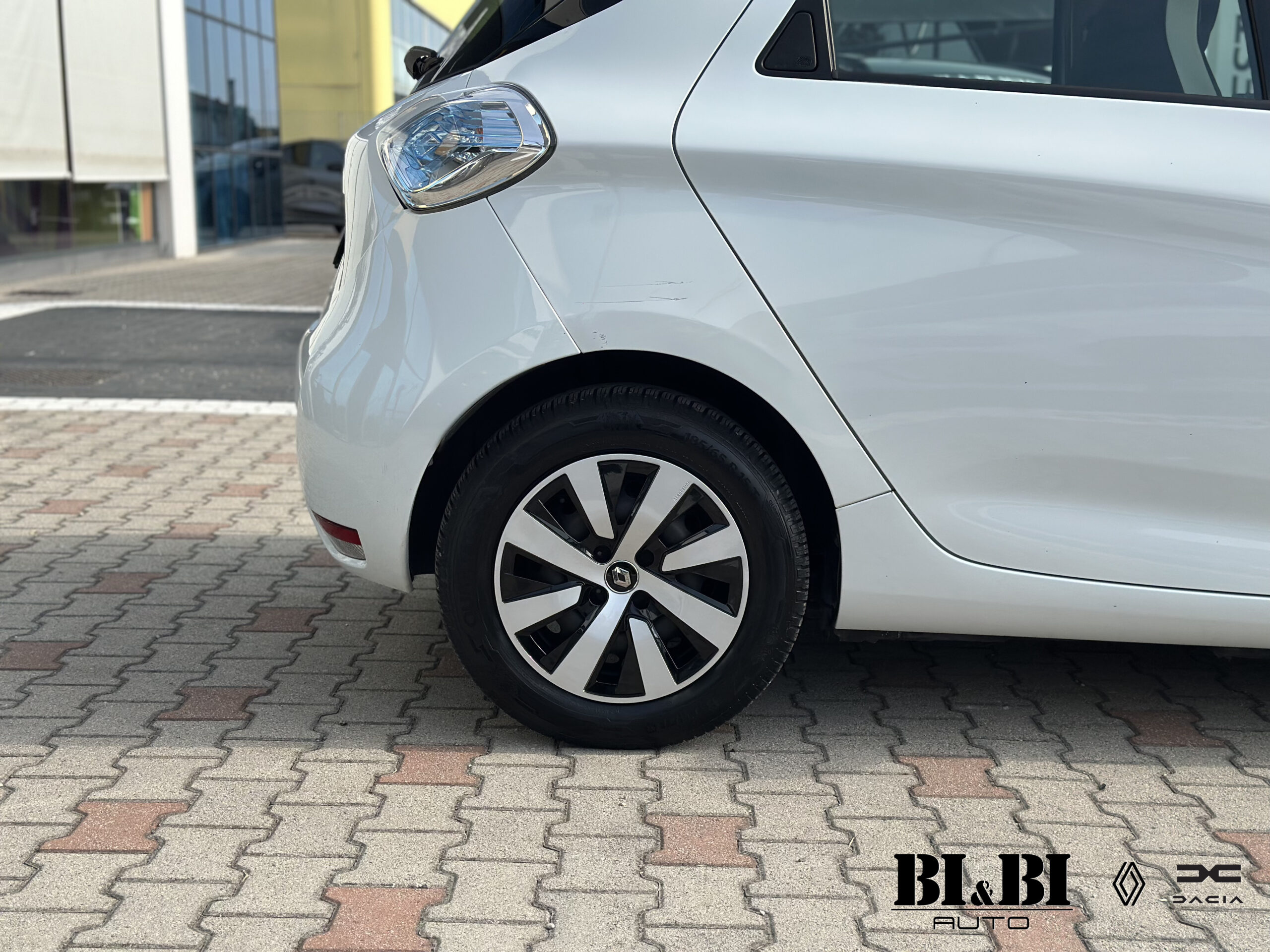 Renault ZOE Life R90 92cv batteria da 40 kw - immagine 7