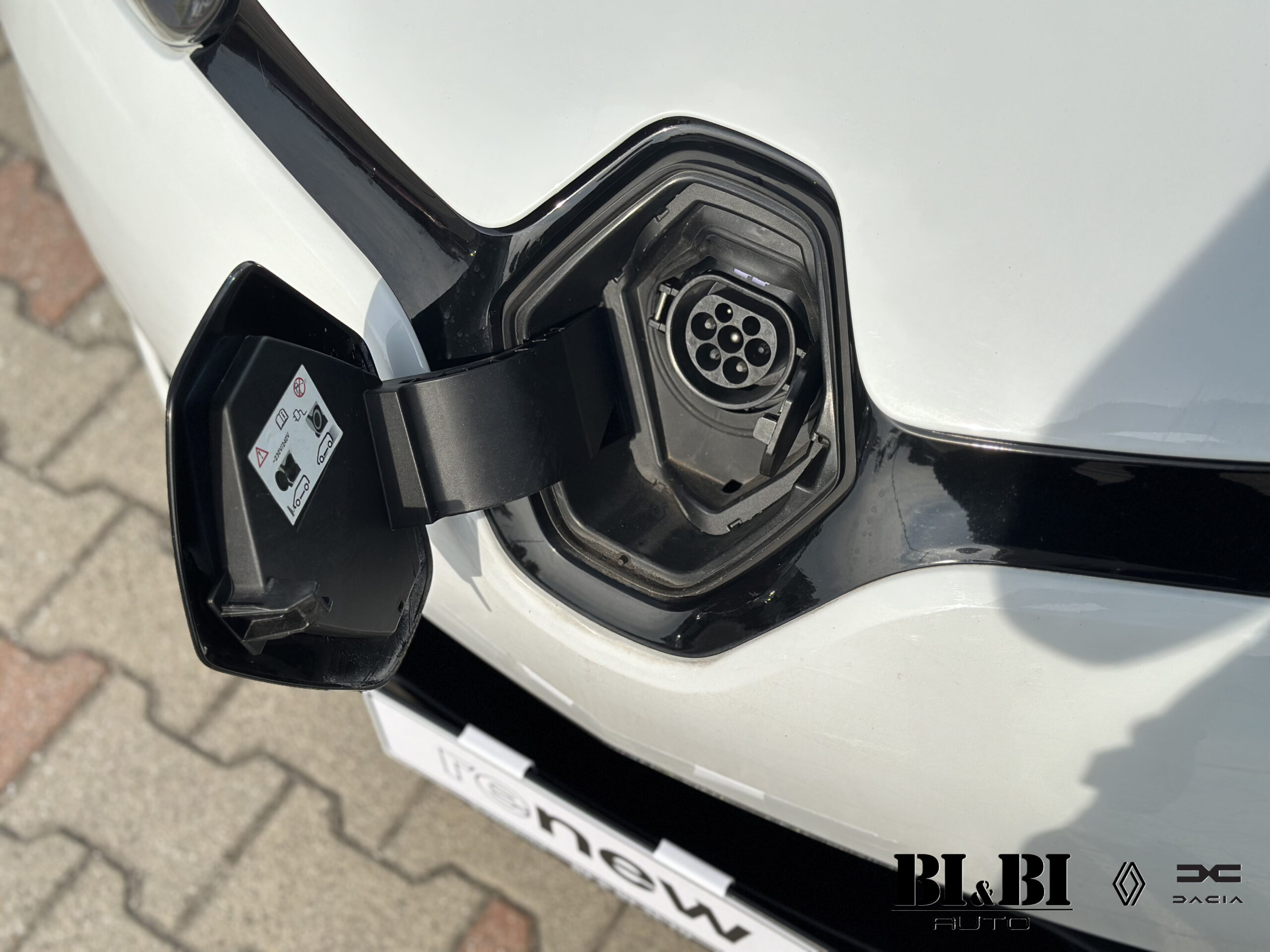 Renault ZOE Life R90 92cv batteria da 40 kw - immagine 11