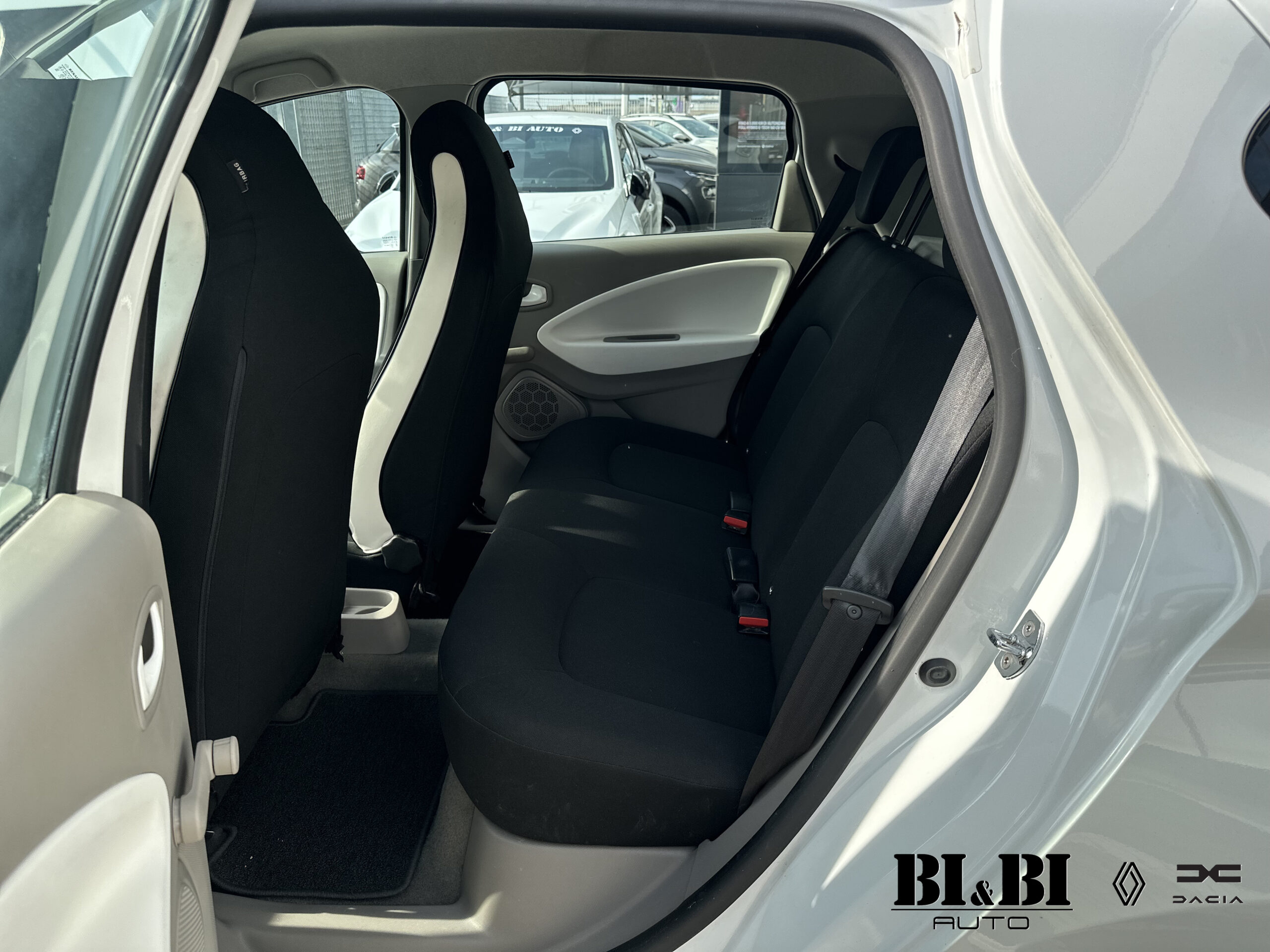 Renault ZOE Life R90 92cv batteria da 40 kw - immagine 12