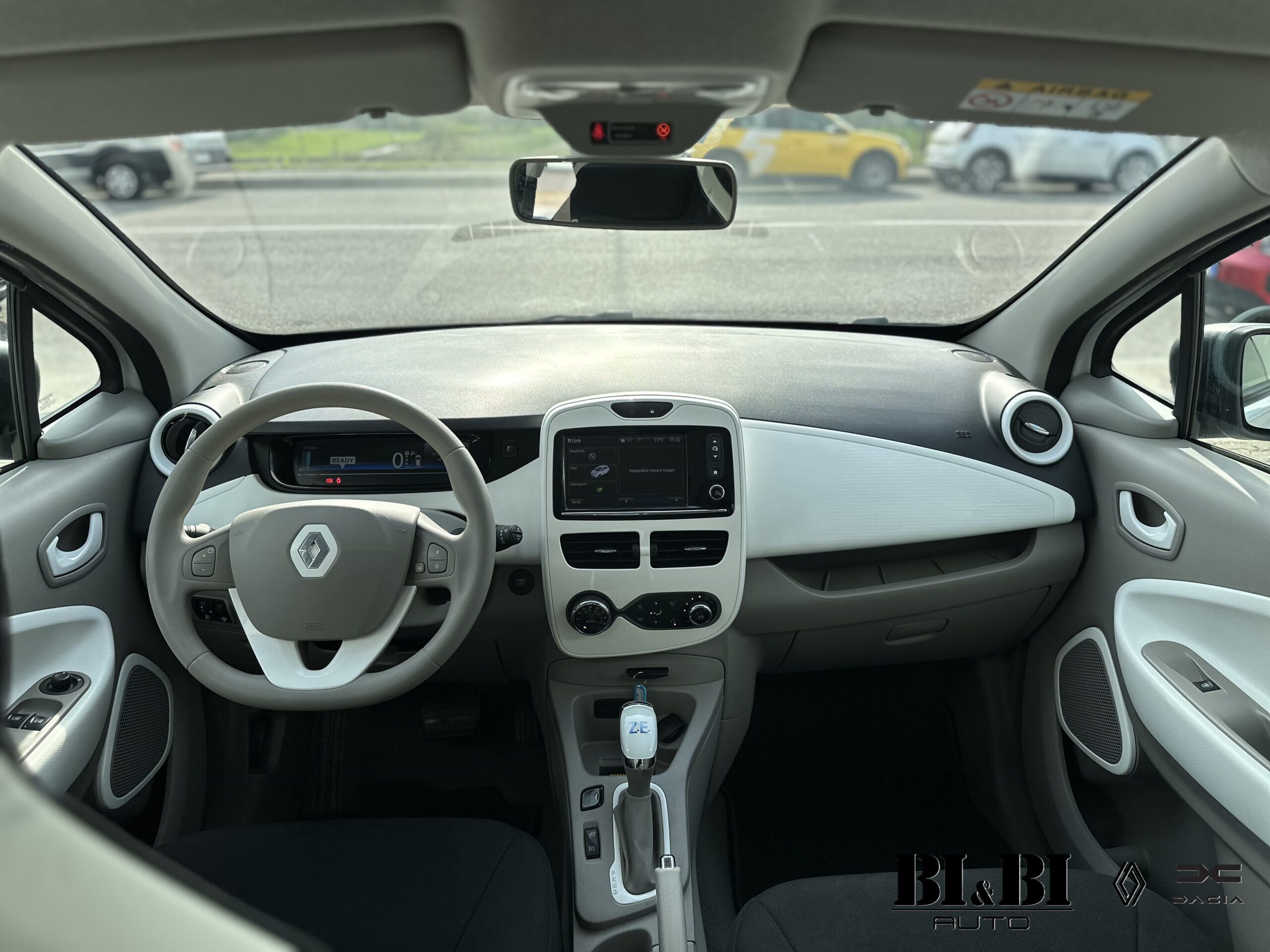 Renault ZOE Life R90 92cv batteria da 40 kw - immagine 14