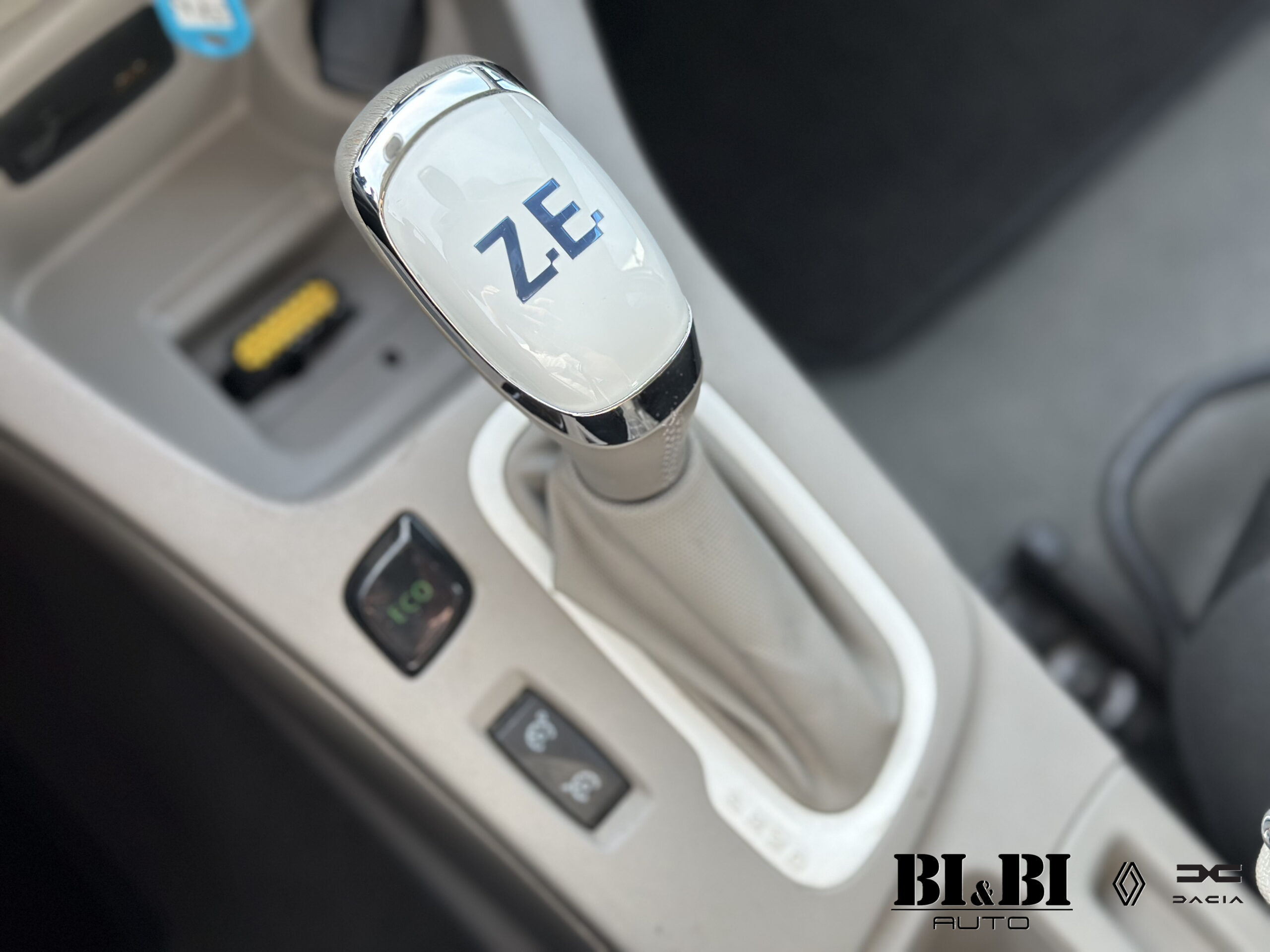 Renault ZOE Life R90 92cv batteria da 40 kw - immagine 20