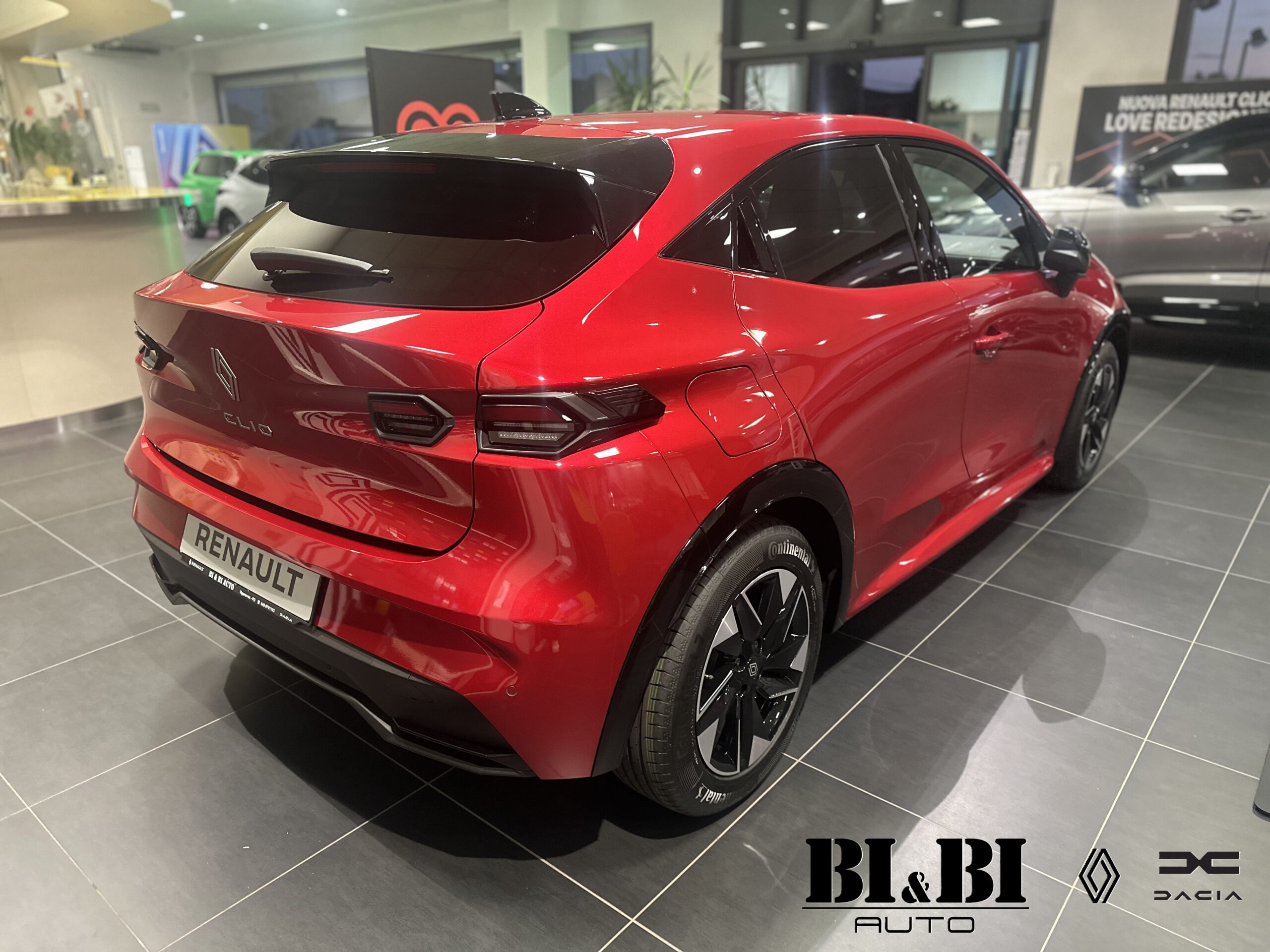 Renault Clio VI 1.2 tce Techno 115cv - immagine 3
