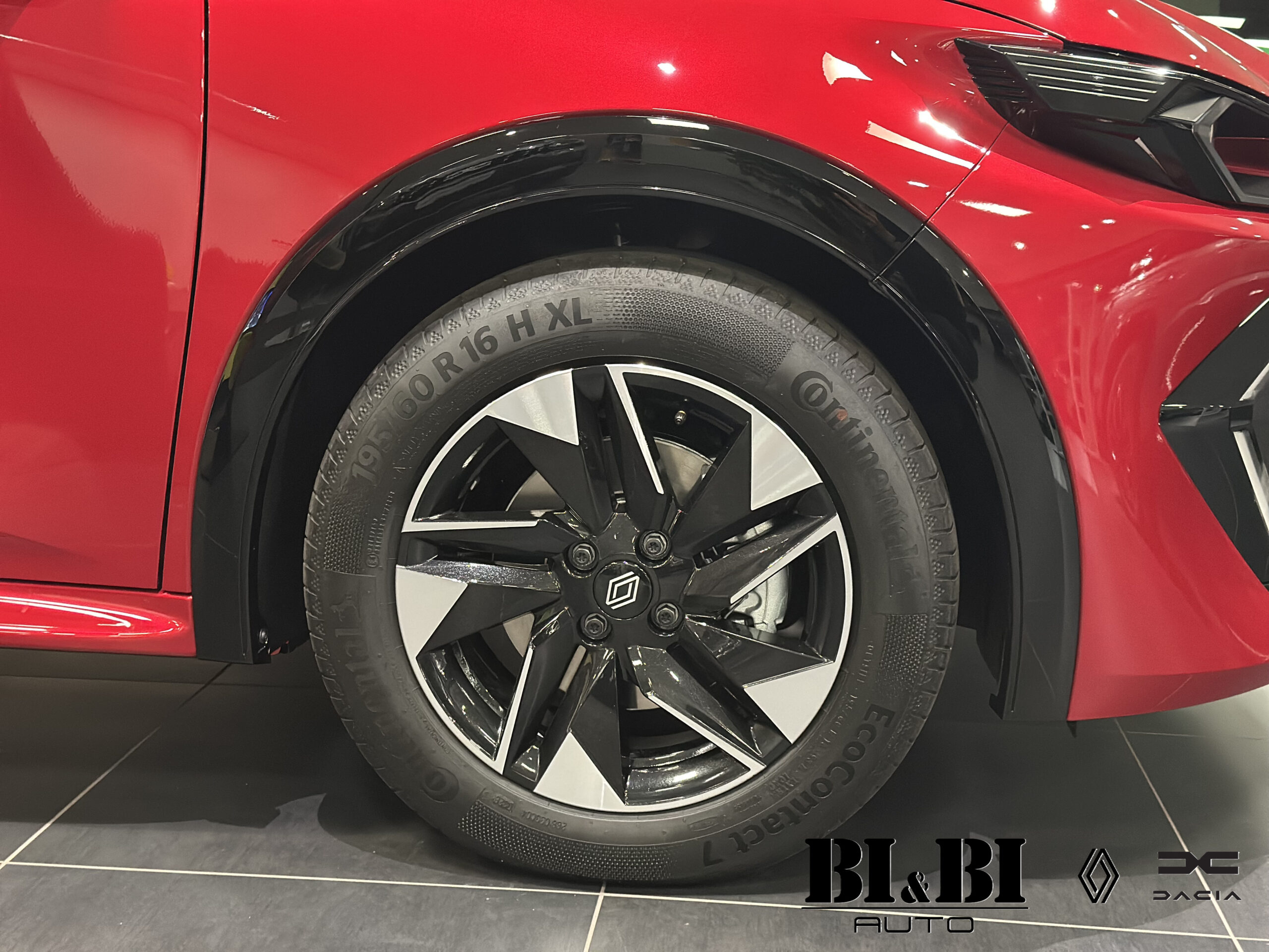 Renault Clio VI 1.2 tce Techno 115cv - immagine 9