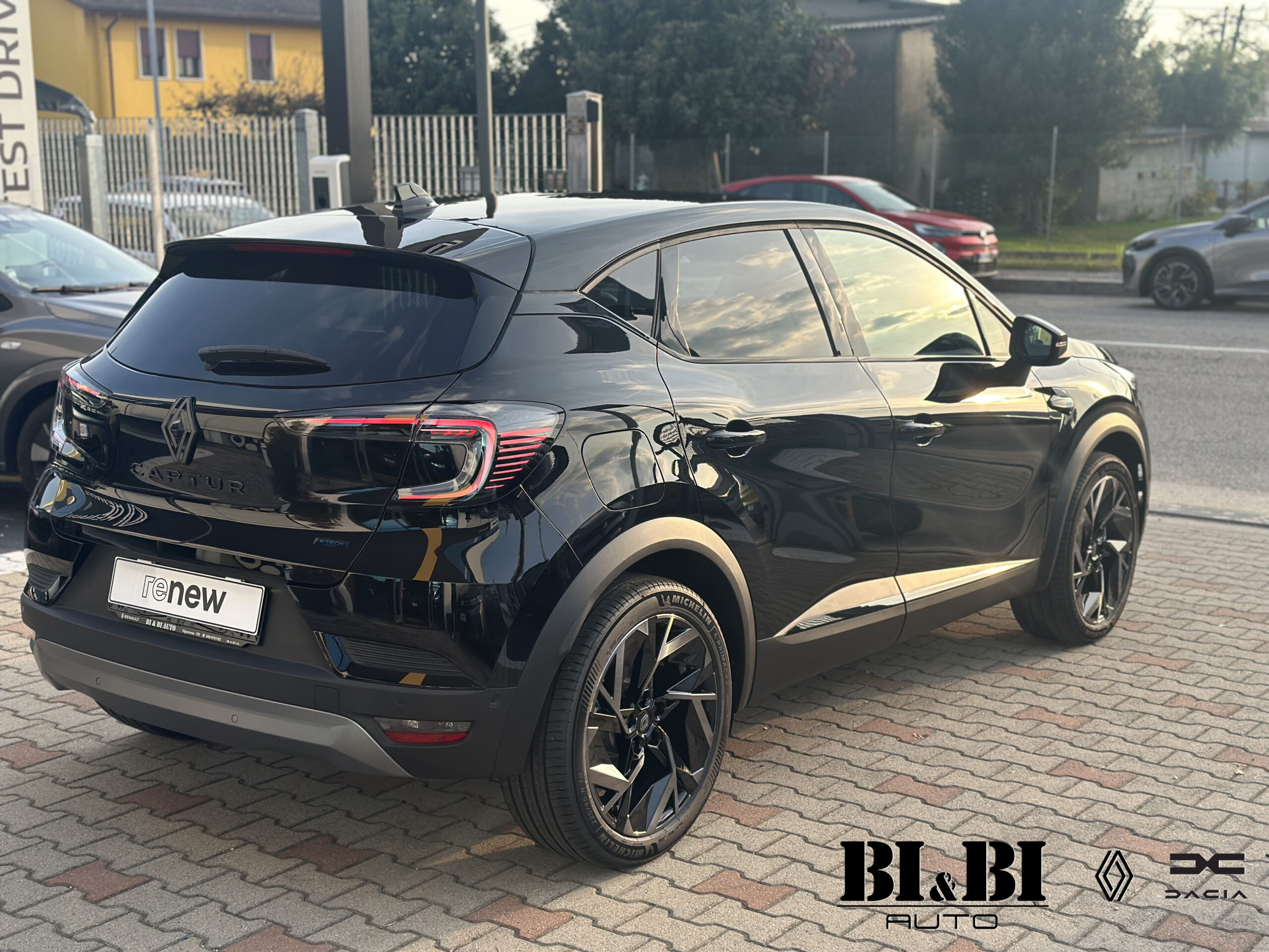 Renault Captur II 1.8 full hybrid E-Tech series Esprit Alpine 160cv auto - immagine 7