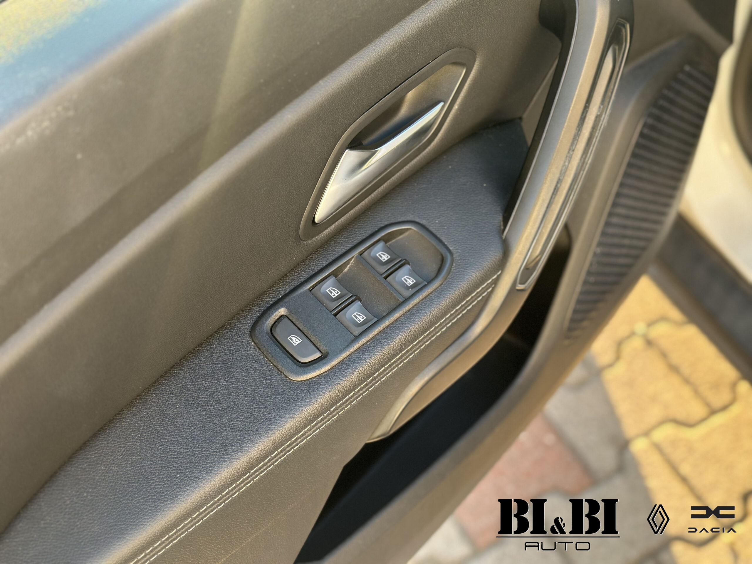 Duster II 1.6 sce Prestige Gpl 4x2 s - immagine 23